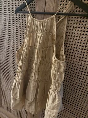 Women’s Sleeveless Smocked Tank Top - Tan